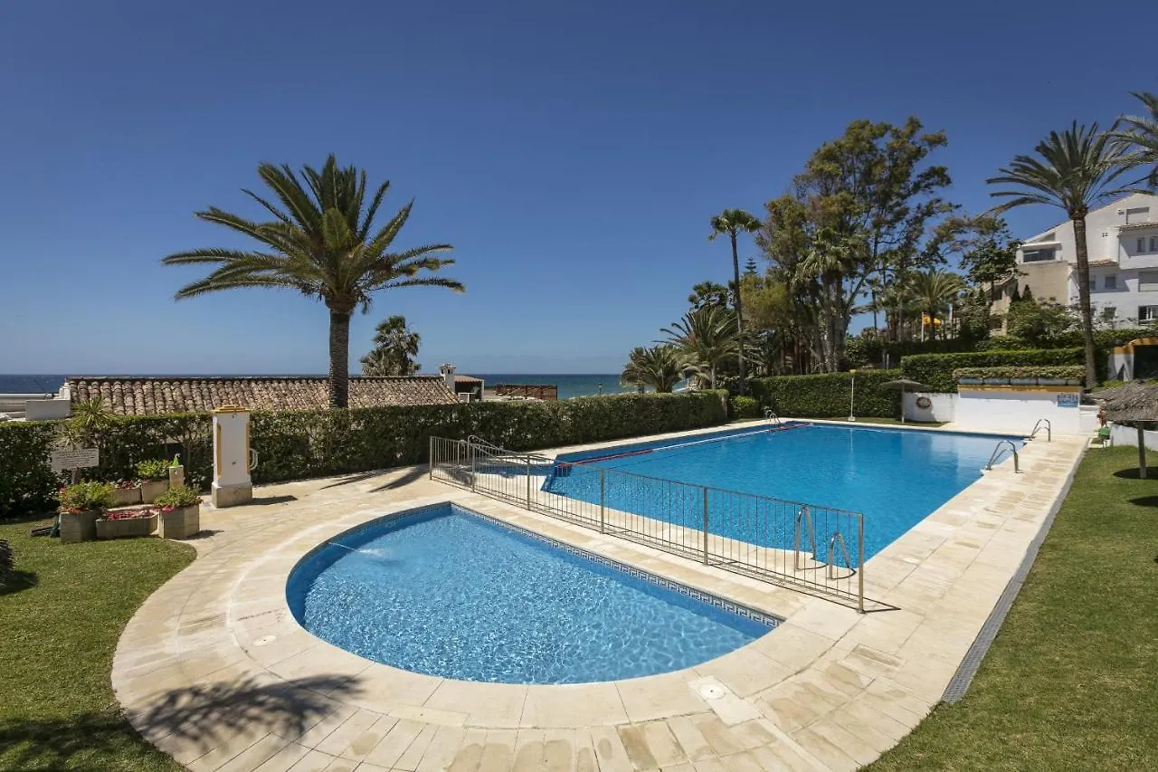 Casa Isa Villa Marbella 0*,